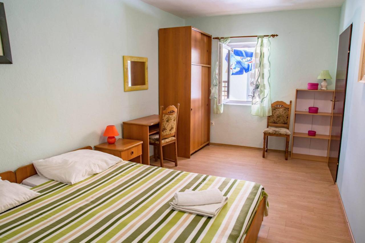 Bed And Breakfast Taverna Miskovic 帕格 外观 照片