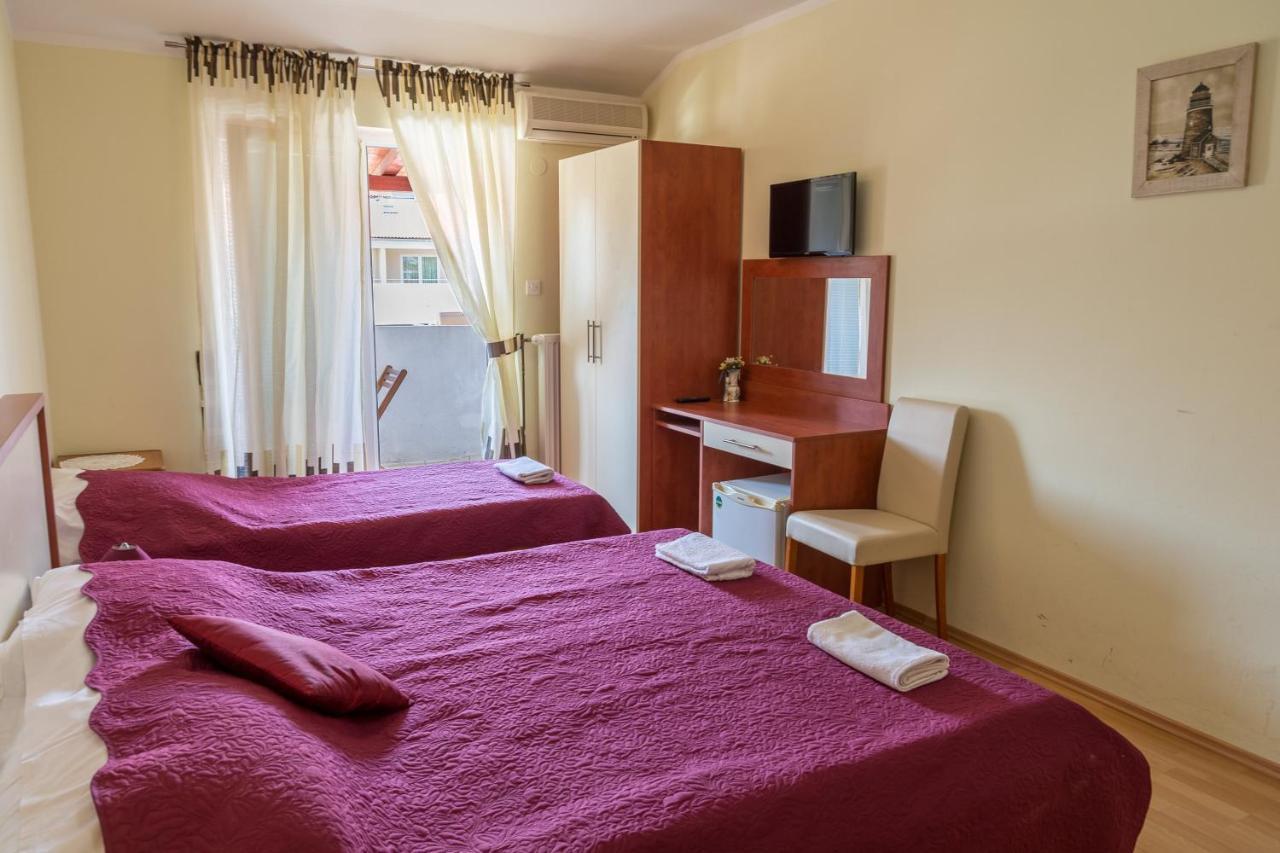 Bed And Breakfast Taverna Miskovic 帕格 外观 照片